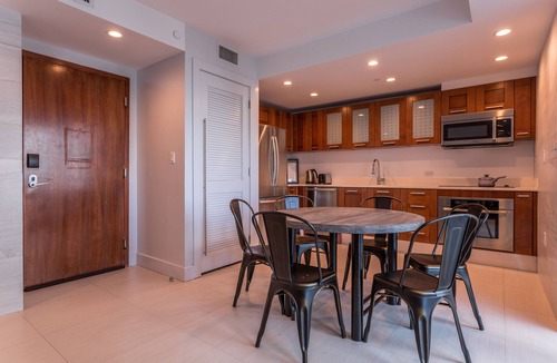 South Pointe Condo | Miami Beach Luxury Condo, W/Private Terrace (301)