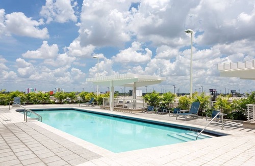Midtown Apartment | Miami Midtown Luxury Apartment with Parking