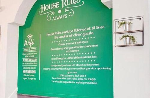 East Little Havana Hostel | Miami on a Budget - Free Coffee- Female Dorms - Men Dorms Under New Management -