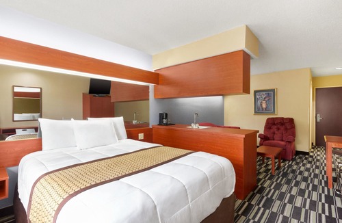 Thomasville Hotel | Microtel Inn & Suites by Wyndham Thomasville/High Point/Lexi