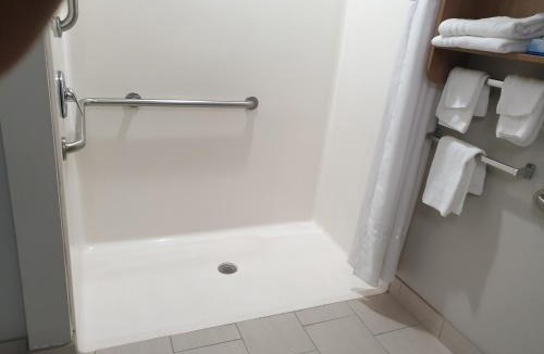 Augusta Hotel | Microtel Inn & Suites by Wyndham Augusta/Riverwatch