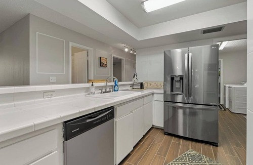 Lakeland Highlands House | Mid-Century Home with Pool in South Lakeland