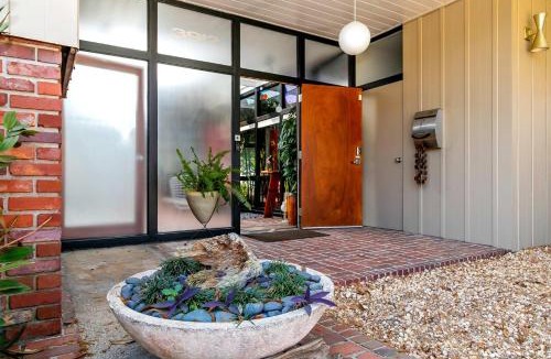 Palma Ceia West House | Mid Century Modern - Weekly Winter Rates
