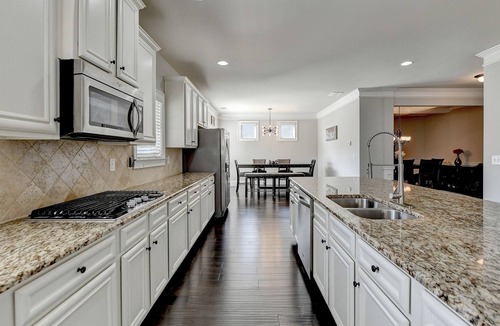 Loganville House | Mid-Term Luxury Living @ Affordable Price! [Pet Friendly]