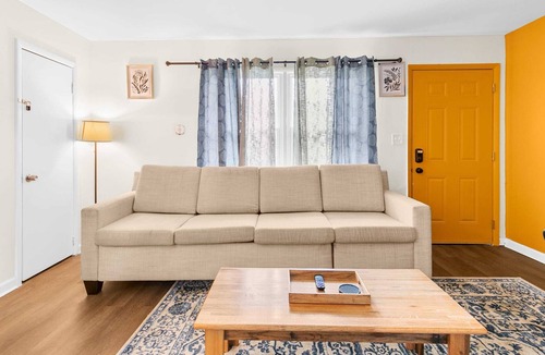 Norwood Apartment | Midtown Apartment, Near Parks! The Bricks Apt 3&4