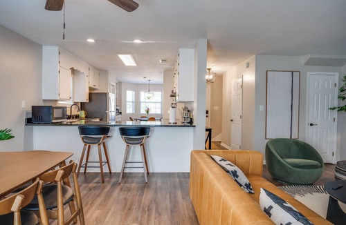 Old Town House | Midtown Urban Retreat- Family Friendly 3BR Retreat