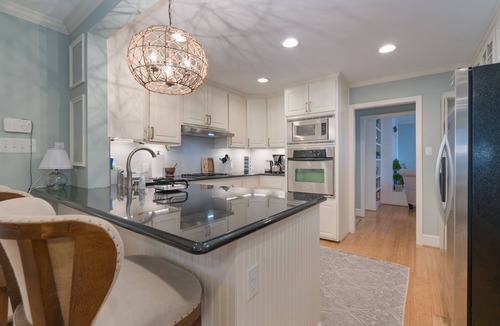 Rock Hill House | Milton House Cozy and Elegant 3/2