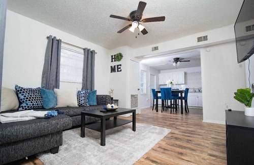 Old Seminole Heights House | Minutes From Stadium, USF, Busch Gardens, Hard Rock ⭐️