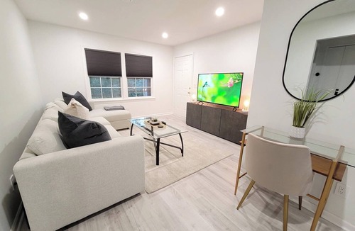 Rosewood Condo | Modern 2-bedroom condo near USC and Fort Jackson