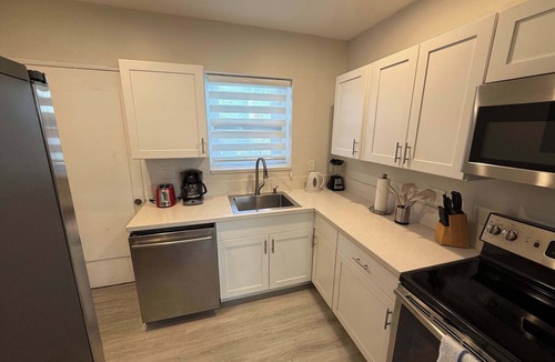 Bay Harbor Islands Apartment | Modern 2BR in Bay Harbor Islands close to beach, shops, and dining