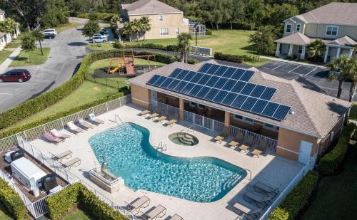Four Corners House | Modern 3Bd Screened Pool at Serenity Resort 17322