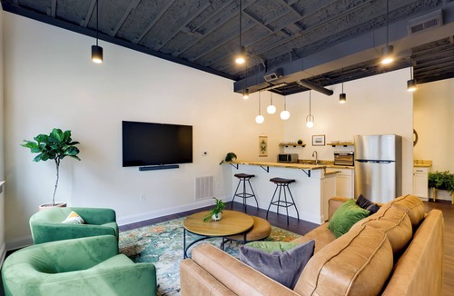 Harrisonburg House | Modern 3BR Home Near JMU - EMU | Sleeps 6