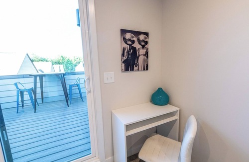 North Charlotte House | Modern 4 bed/5 bath NoDa Townhome w/Rooftop Patio
