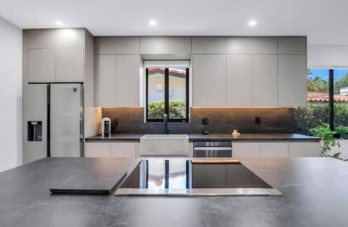 Country Club Section Villa | Modern 4 bedroom stay Oasis Villa with Turkish bath