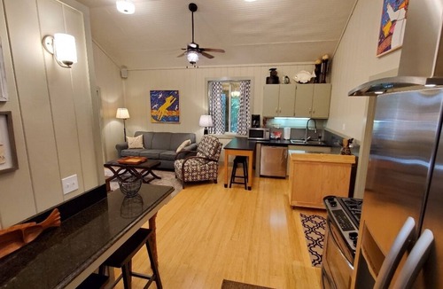 Springville Cottage | Modern Chef's Cottage + Fishing & Trails