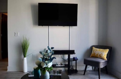 Poncey-Highland Apartment | Modern City Oasis