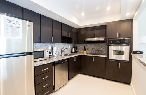 Sunny Isles Beach Condo | Modern condo w/bay views. WiFi, parking, tennis, playground and more!