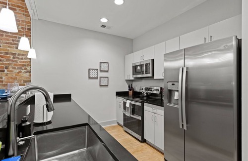 Spartanburg Apartment | Modern Downtown Spartanburg Apartment C | Walkable · Patio