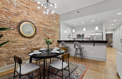 Spartanburg Apartment | Modern Downtown Spartanburg Apartment C | Walkable · Patio