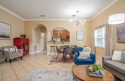 College Park House | ★Modern DT Home★King Bed☀️Patios✔Long Stays⚡️WiFi★