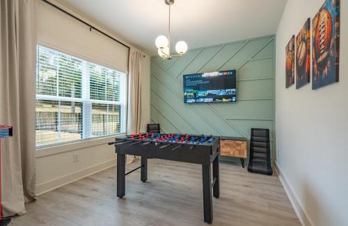 Cartersville House | Modern Emerson retreat close to LakePoint Sports