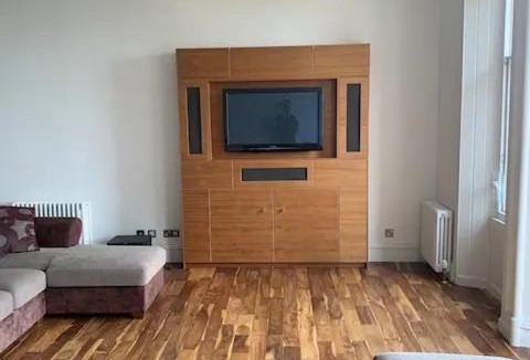 Old Town Apartment | Modern flat with Nice Views by the Royal Mile