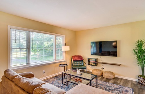 Mount Holly House | Modern Home w/ Deck - 15 Mi to Downtown Charlotte