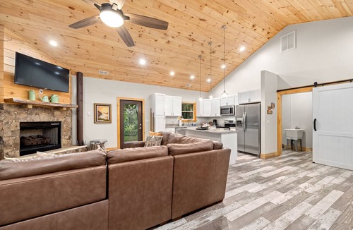 Almond Cabin | Modern Luxury Cabin in Bryson City!