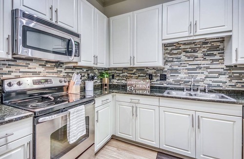 Cumberland Condo | Modern luxury retreat!