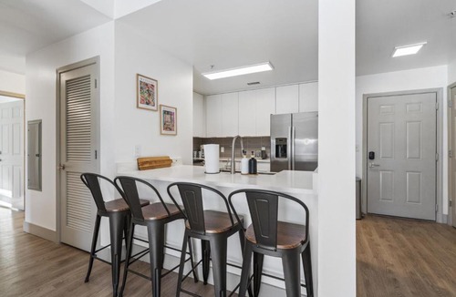 Charlotte Center City Apartment | Modern Marvel - Free Parking, Gym, Near Stadium