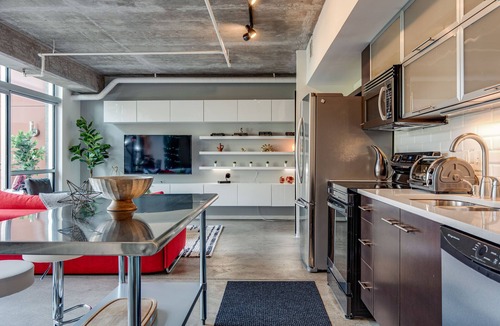 Historic Edgefield Condo | Modern Meets Country 1bd 2-story Nashville Condo