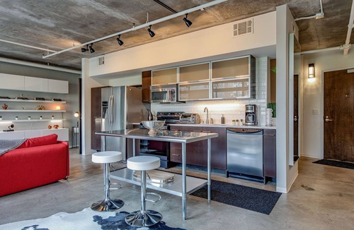 Historic Edgefield Condo | Modern Meets Country 1bd 2-story Nashville Condo
