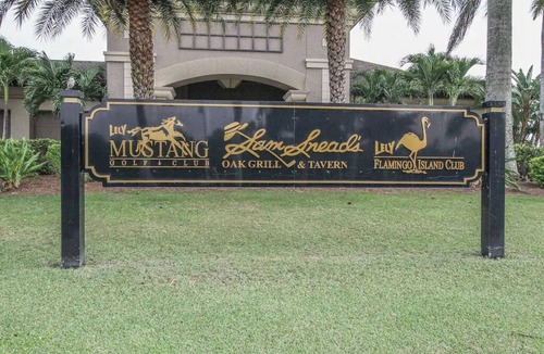 Naples Apartment | Modern Mustang Condo at Lely Resort-Golf/Pool/Courts/Gym