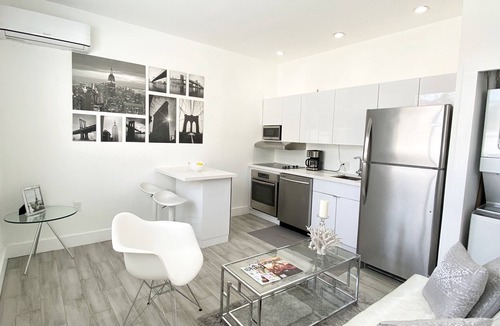Westchester Apartment | Modern & New, Excellent Location Miami 1/1.