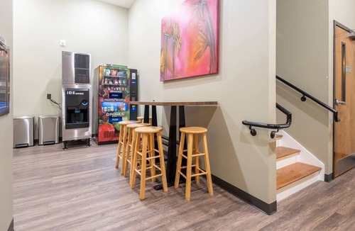 Hickory Apartment | Modern & Private King Room in Historic Downtown!