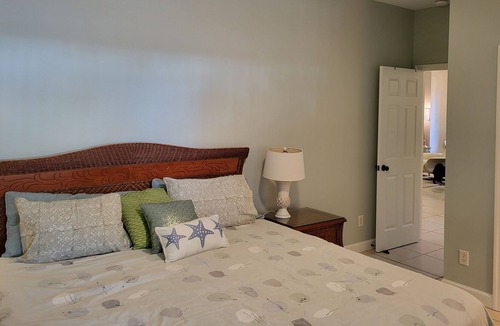 Vero Beach House | Modern Serene Convenient Vero Beach Home