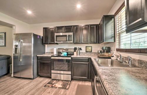 Nashville House | Modern Townhome about 7 Mi to Downtown Nashville!