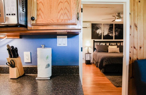 Smoky Mountains House | Moonlight Cottage - Romantic Smoky Mountain Cabin with Hot Tub & Community Pool