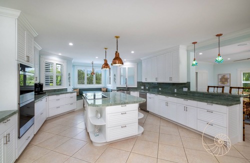 Indian Waterways House | Morada Breeze ~ 6 Bedroom Plantation Key Home with Pool & Dockage