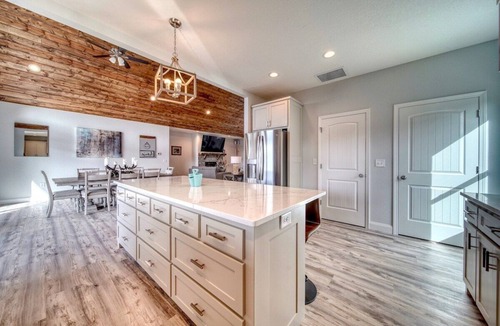 Hiawassee House | Mossy Oaks Grand-Outdoor Kitchen