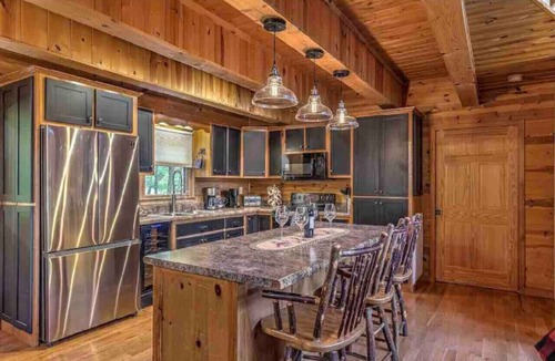 Morganton Cabin | Mountain Breeze Retreat (next to Blue Ridge)