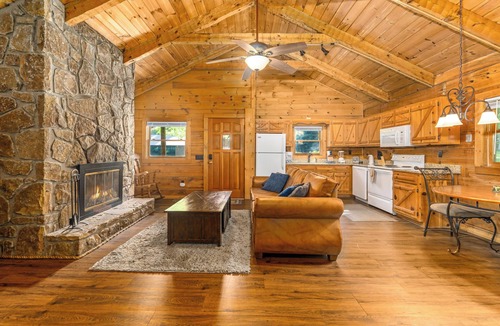 Sevierville Cabin | Mountain Falls 2 | Creekside + Near Pigeon Forge