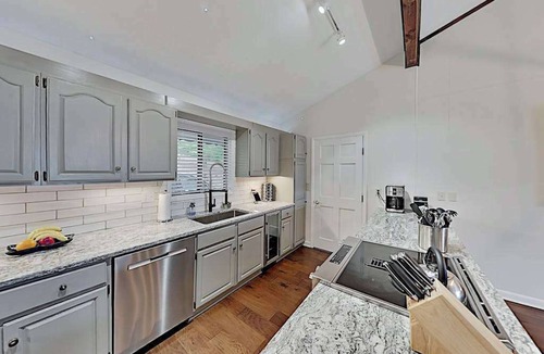 Lake Lure House | Mountain gem w/pool,golf, hot tub, tennis, beach, wellness center - dog-friendly