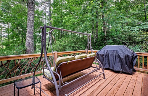Sapphire House | Mountain Green! Overlooking Pond and Portion Of Sapphire National Golf Course!