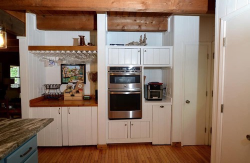 Glenville Cabin | Mountain Lake House in North Carolina
