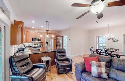 Sylva House | Mountain-view retreat with a wood-burning fireplace, grill, AC, & W/D