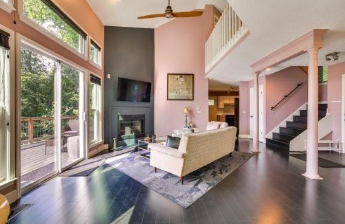 Chattanooga House | Mountain View Ridge Retreat, King, Queen, & Loft with 2 Twins
