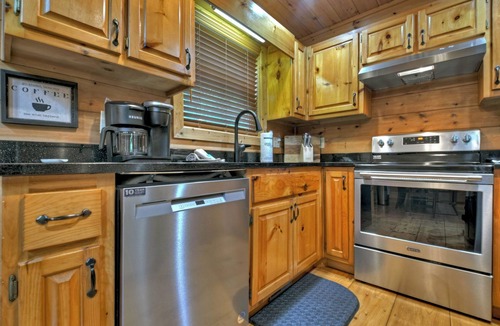 Cherry Log Cabin | Mountain views and more! - Cherry Creek Retreat