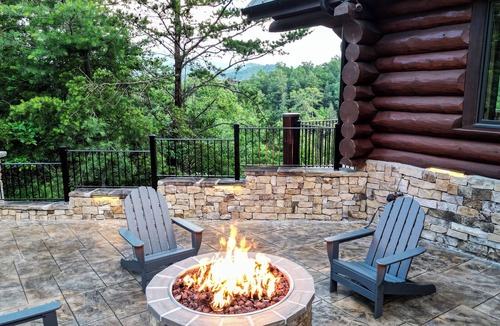 Sevierville Cabin | Mountaintop Paradise, Mountain Views! Hot Tub, Pool Table, Pigeon Forge Cabin