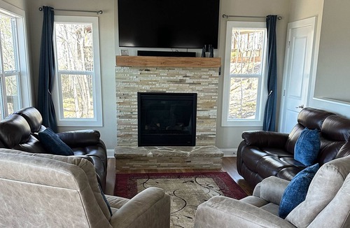 Clarkesville Cabin | MountainTop Retreat - Beautiful Home with Breathtaking Views